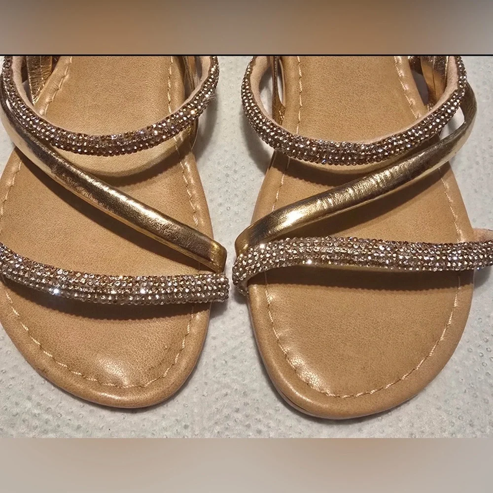 New Elegant Gold Strappy Rhinestone Sandals Girls size 1 made in Italy